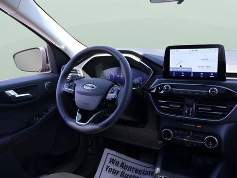 Used 2022 Ford Escape SEL w/ SEL Stealth AWD Package image 17