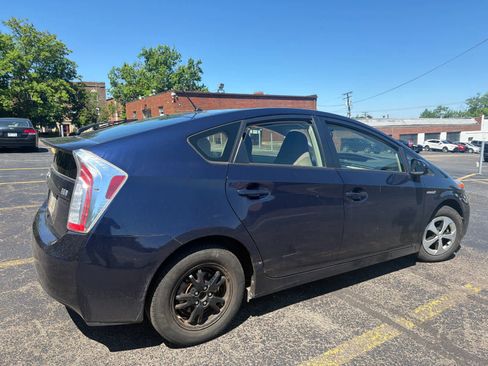 Used 2013 Toyota Prius Two FWD image 11