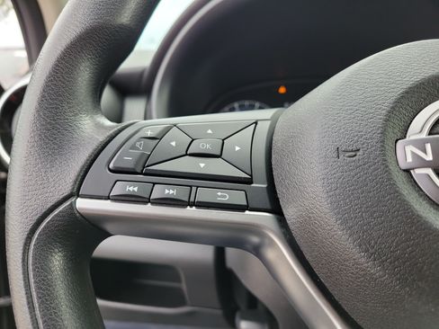 Certified 2022 Nissan Kicks SV FWD image 23