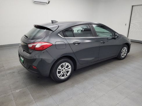 Used 2019 Chevrolet Cruze LT image 10