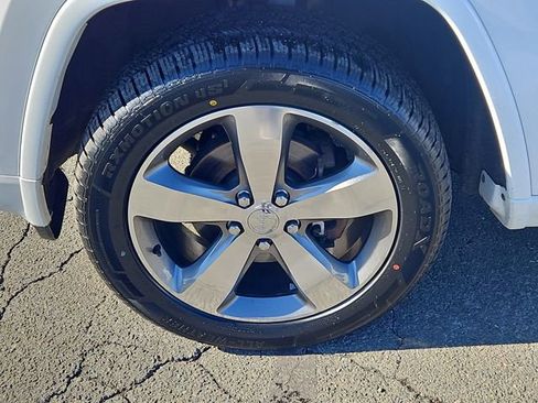 Used 2016 Jeep Grand Cherokee Overland image 7