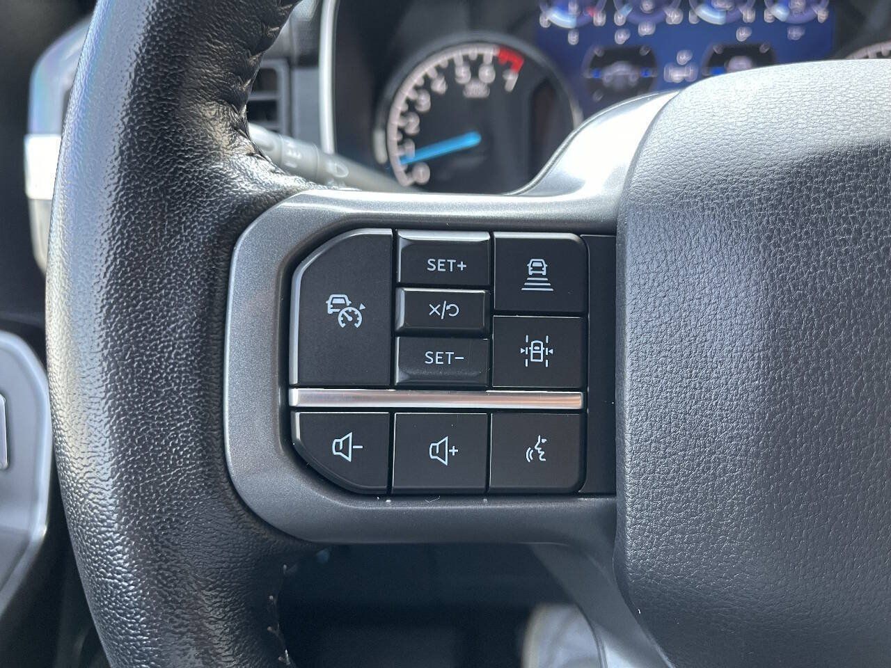 Used 2021 Ford F150 XLT w/ Equipment Group 302A High AWD/4WD image 26