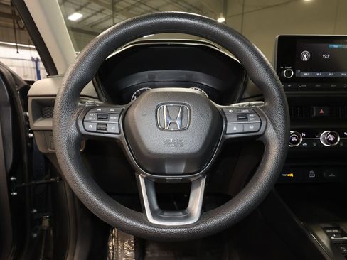 Used 2025 Honda CR-V LX image 10