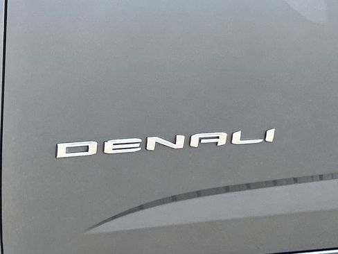 Used 2022 GMC Canyon Denali AWD/4WD image 31