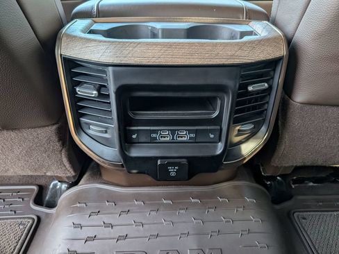 Used 2025 RAM 3500 Longhorn AWD/4WD image 38