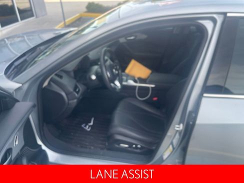 Used 2023 Acura TLX FWD image 11