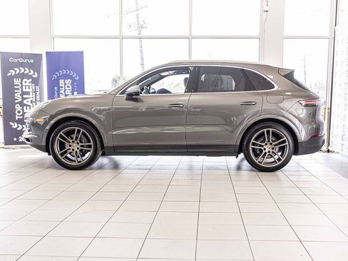 Used 2021 Porsche Cayenne E-Hybrid image 8