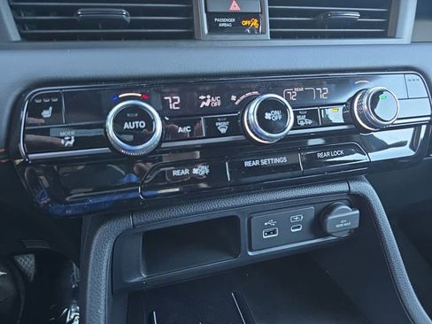 New 2025 Honda Pilot TrailSport image 26