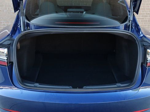 Used 2023 Tesla Model 3 Standard Range image 10