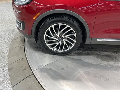 Certified 2019 Lincoln Nautilus Reserve image 33