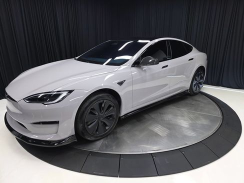 Used 2023 Tesla Model S Standard Range AWD/4WD image 10