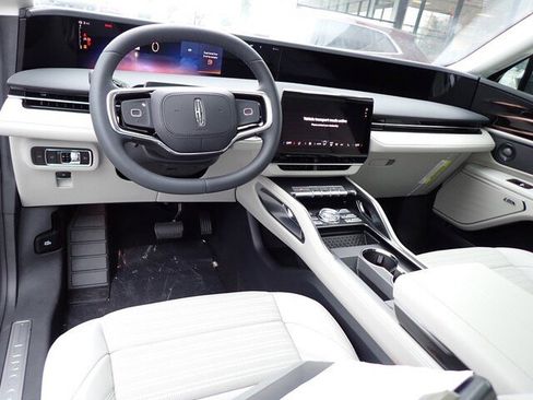 New 2026 Lincoln Nautilus Reserve w/ Jet Appearance Package image 39