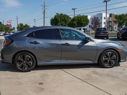 Used 2018 Honda Civic EX image 9