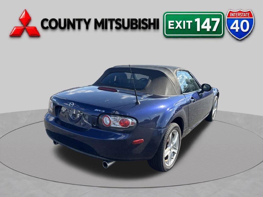 Used 2007 MAZDA MX-5 Miata Sport RWD image 4