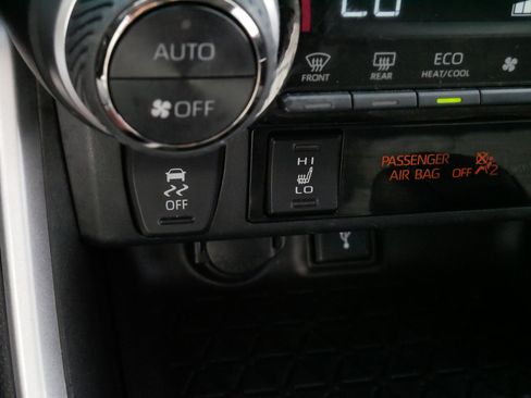 Used 2022 Toyota RAV4 XLE w/ Convenience Package AWD/4WD image 29