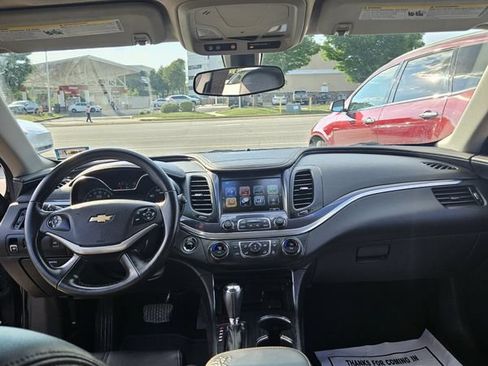 Used 2019 Chevrolet Impala LT FWD image 16