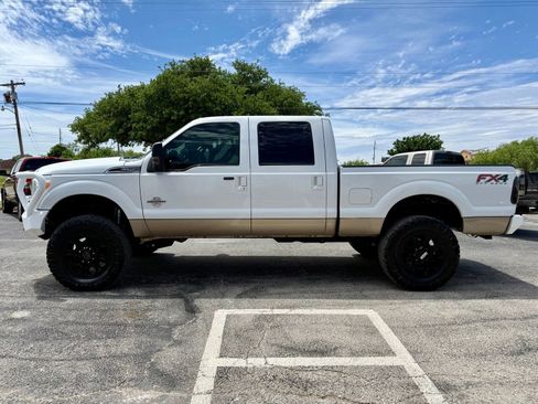 Used 2011 Ford F250 Lariat w/ Lariat Interior Pkg AWD/4WD image 6