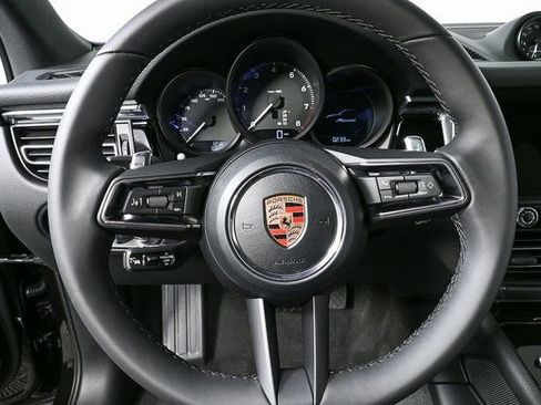 Used 2026 Porsche Macan image 10