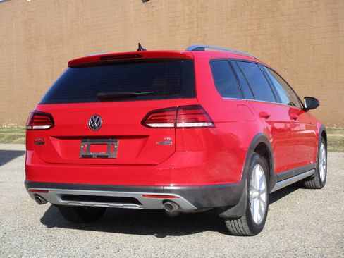 Used 2018 Volkswagen Golf Alltrack SE image 84