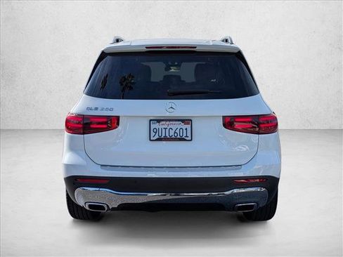 Certified 2025 Mercedes-Benz GLB 250 image 7