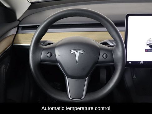 Used 2023 Tesla Model 3 Standard Range RWD image 7