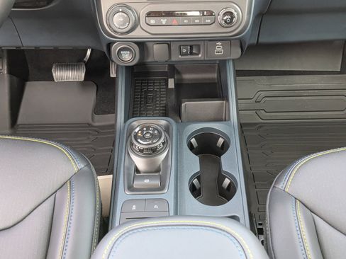 New 2025 Ford Maverick Lobo image 17