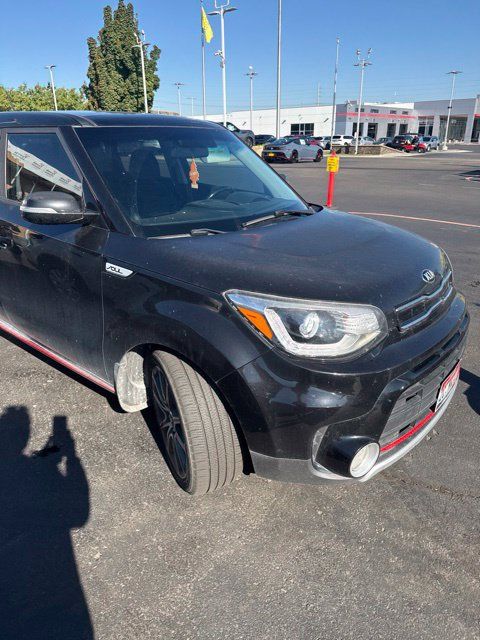 Used 2017 Kia Soul ! w/ Tech Package FWD image 7