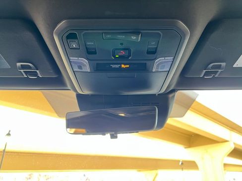 Used 2025 Toyota Tacoma Limited image 27