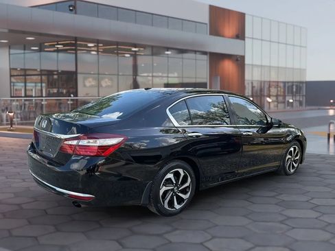 Used 2017 Honda Accord EX-L image 14
