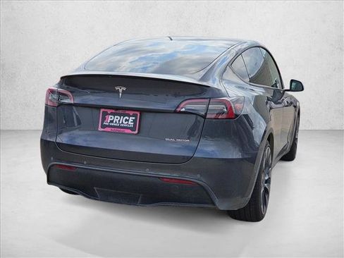 Used 2022 Tesla Model Y Performance AWD/4WD image 4