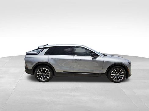 New 2026 Cadillac Lyriq Sport AWD/4WD image 5
