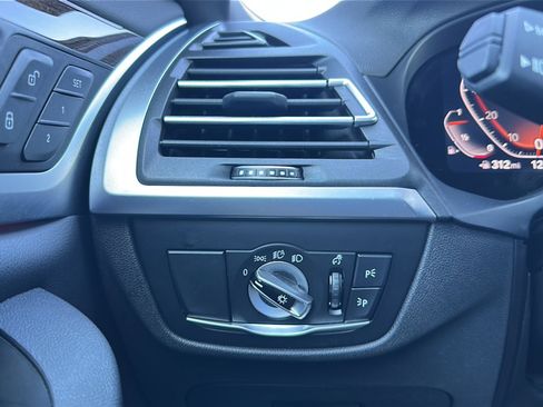 Certified 2024 BMW X3 xDrive30i w/ Premium Package image 35