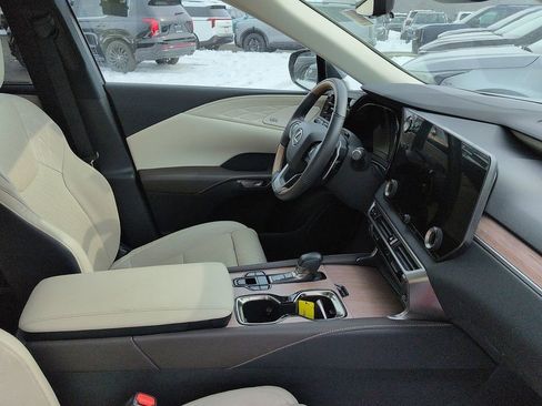 Used 2024 Lexus RX 350 AWD image 7