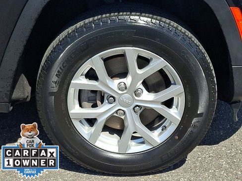 Used 2023 Jeep Grand Cherokee L Limited image 8