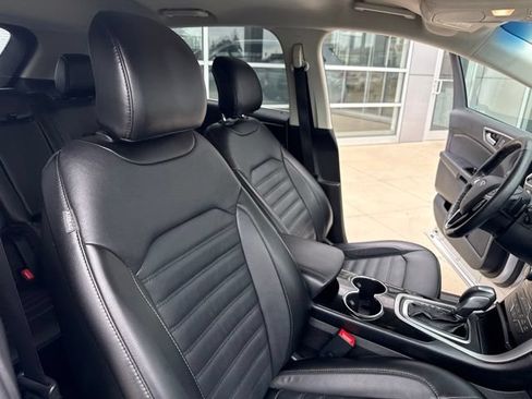 Used 2016 Ford Edge SEL w/ Equipment Group 201A AWD/4WD image 33