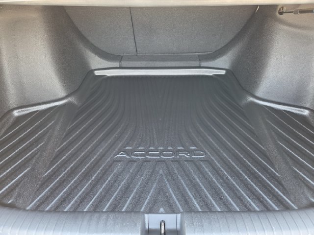 Used 2025 Honda Accord SE image 27