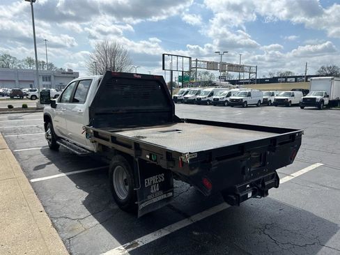 Used 2024 Chevrolet Silverado 3500 LT w/ Convenience Package image 6