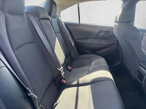 Used 2022 Toyota Corolla LE image 24