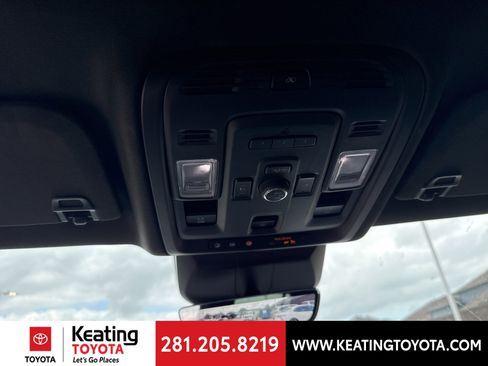 Used 2022 Cadillac Escalade Sport w/ Touring Package image 23