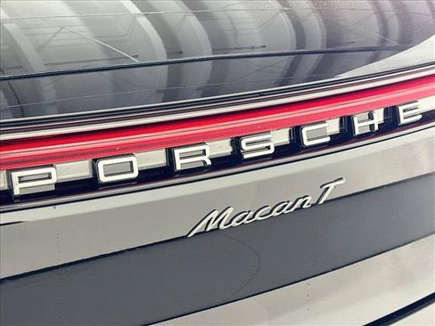 Used 2026 Porsche Macan Turbo AWD/4WD image 25