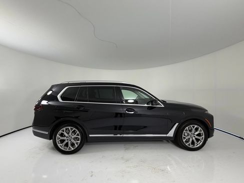 Used 2025 BMW X7 xDrive40i w/ Premium Package AWD/4WD image 8