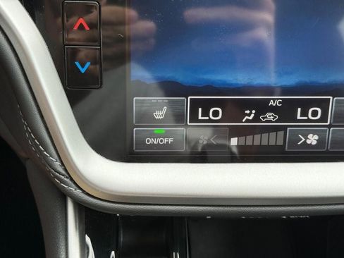 Used 2025 Subaru Outback Limited w/ Popular Package #2 AWD/4WD image 21