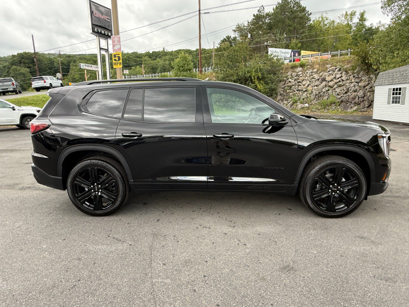 New 2027 GMC Acadia Elevation w/ Black Edition AWD/4WD image 6