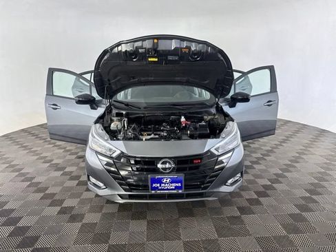 Used 2024 Nissan Versa SR FWD image 13