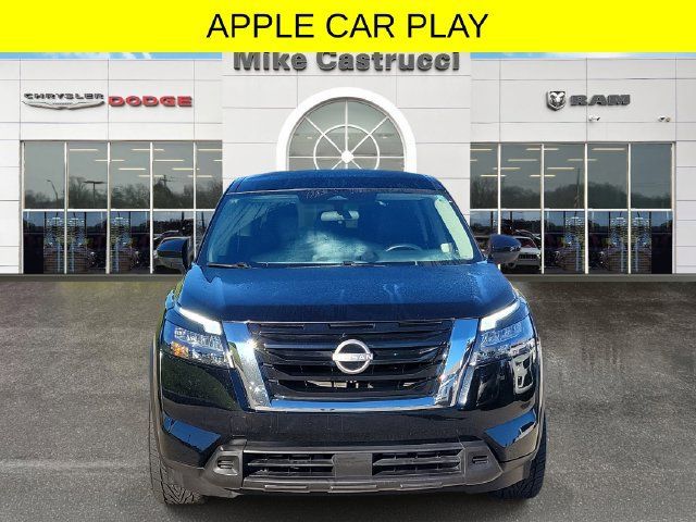 Used 2024 Nissan Pathfinder S AWD/4WD image 2