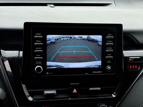 Used 2023 Toyota Camry SE FWD image 17