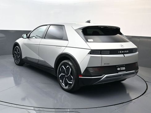 Certified 2024 Hyundai Ioniq 5 SEL image 5