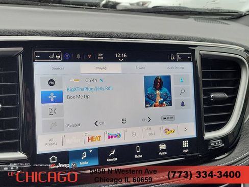 New 2026 Chrysler Pacifica Select FWD image 26