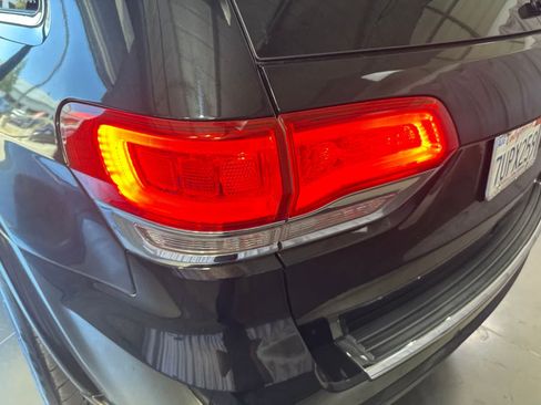 Used 2016 Jeep Grand Cherokee Overland RWD image 11