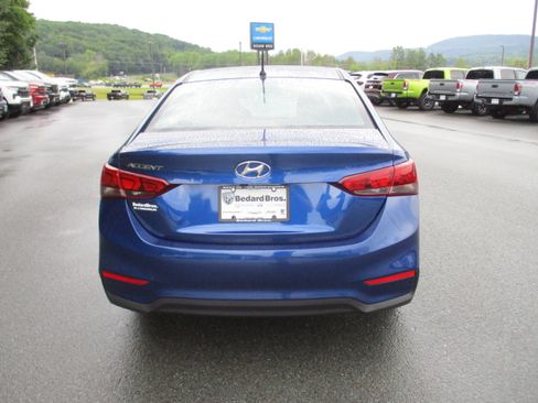 Used 2021 Hyundai Accent SE FWD image 6